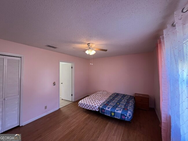 Building Photo - 443 Powderhorn Rd