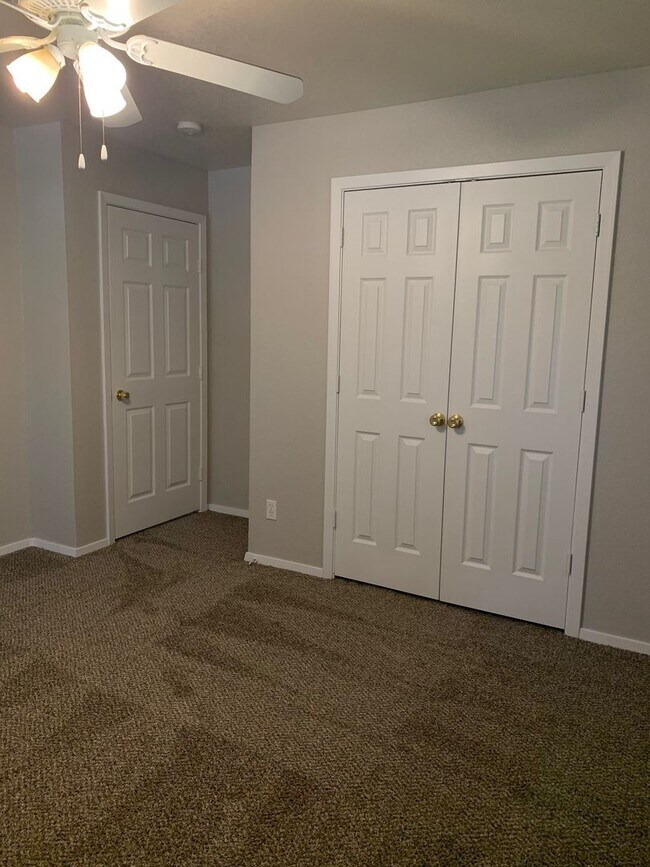 Building Photo - 2206 Pennsylvania Ave