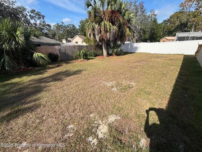 Building Photo - 1159 MacFarlane Ave