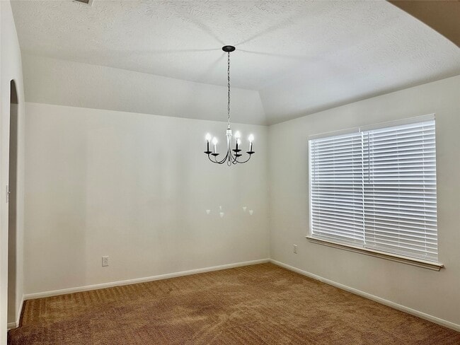 Building Photo - 30415 Deleon Fields Dr