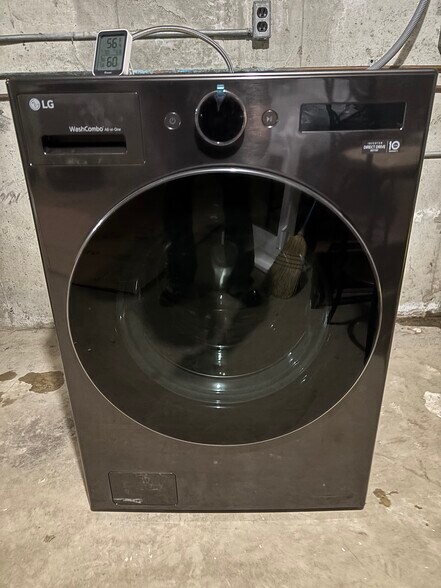 brand new wash/dry combo unit - 91 Pickering Rd