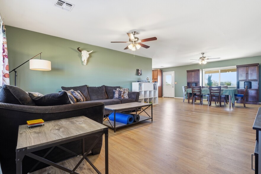 Living Room/Dining - 8509 N Stacey Ln