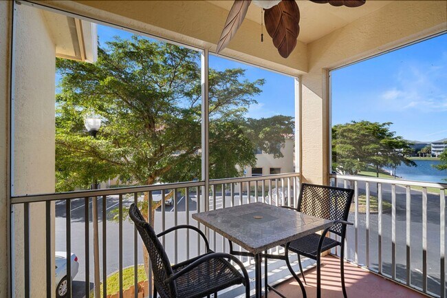 Building Photo - Beautiful 3-bedroom, 2-bathroom in Gated community located in Fort Myers