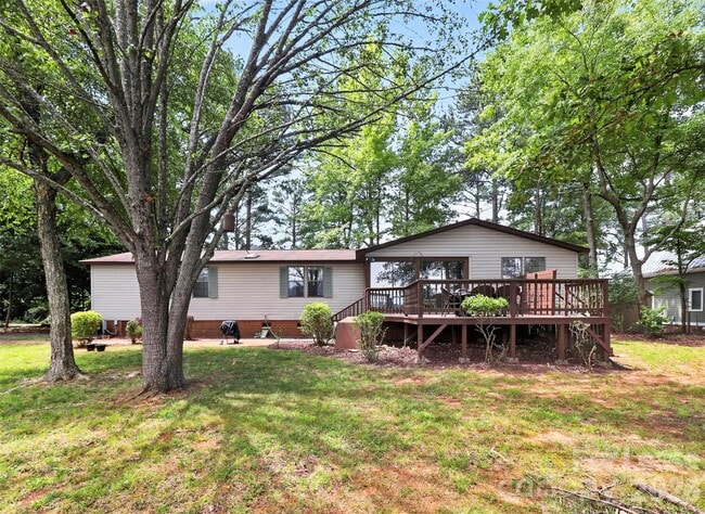 Building Photo - 120 Stepaside Ln