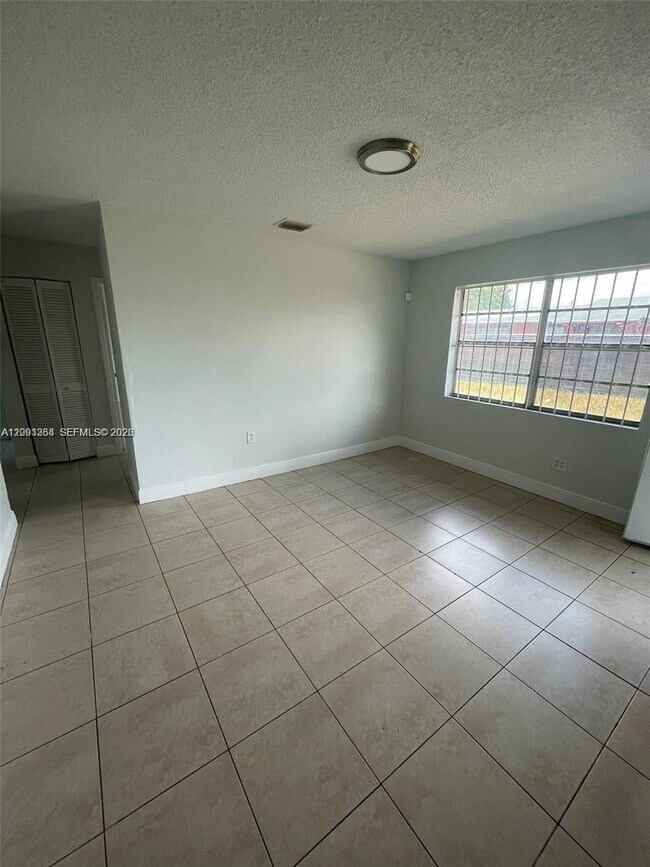 Building Photo - 757 NW 95th Terrace