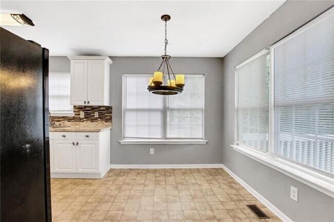 Building Photo - 1411 Cumberland Creek Ln SW