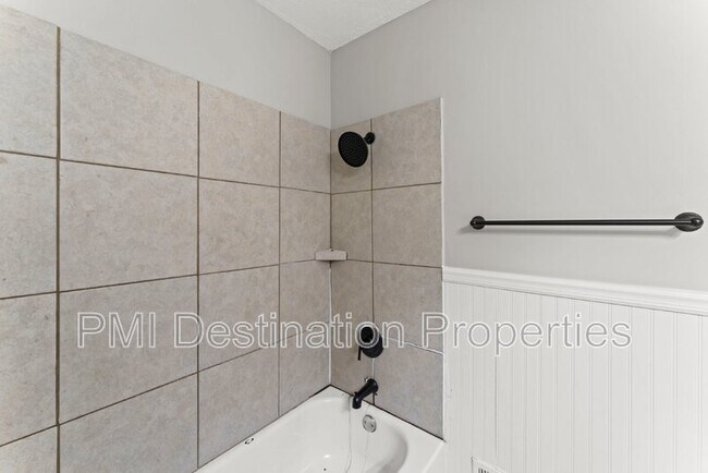 Building Photo - 12012 E 56 St