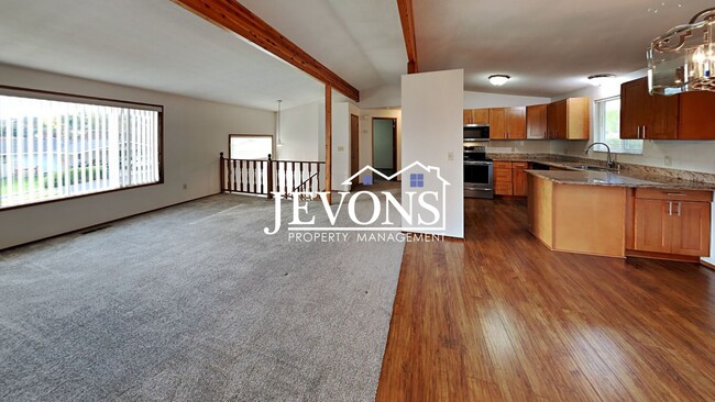 Building Photo - 209 N 72nd Ave