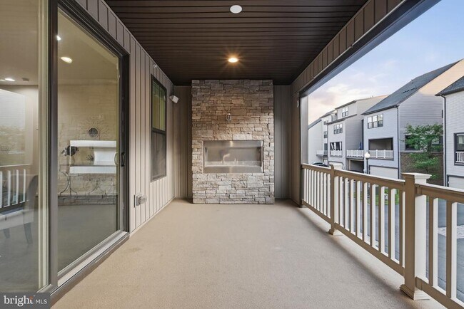 Building Photo - 22311 Tees Ter