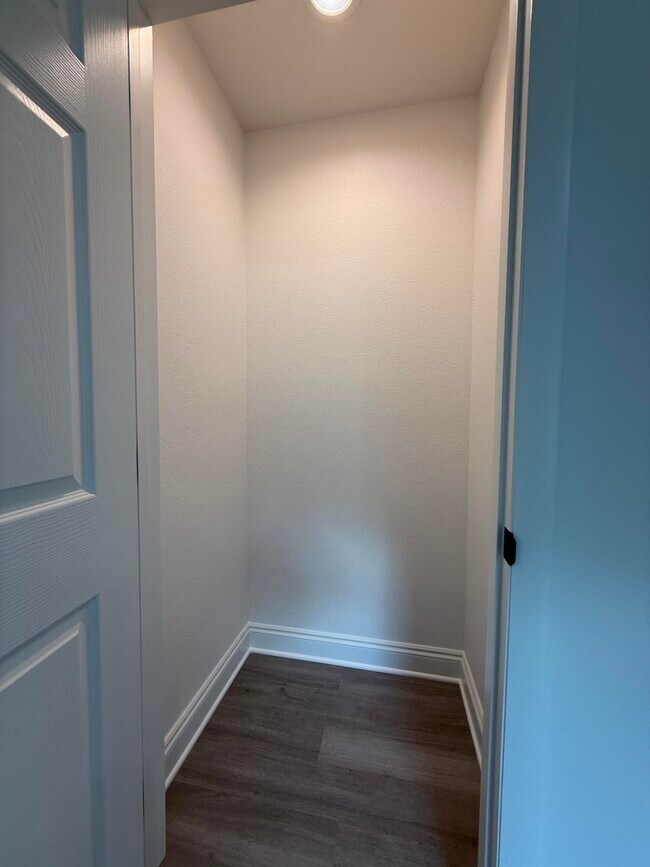 Building Photo - 32 Constitution Ave