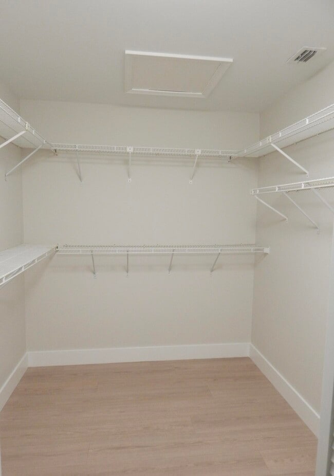 Building Photo - 22864 Marbella Cir