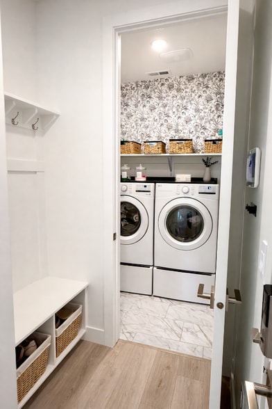 Building Photo - 722 Juniper Hill Dr