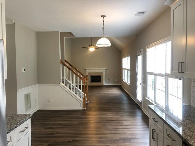 Building Photo - 4450 Lockett Trce