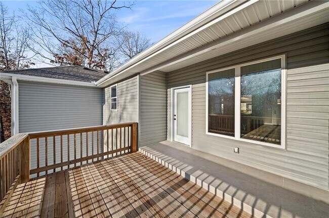 Building Photo - 3 Ceres Cir