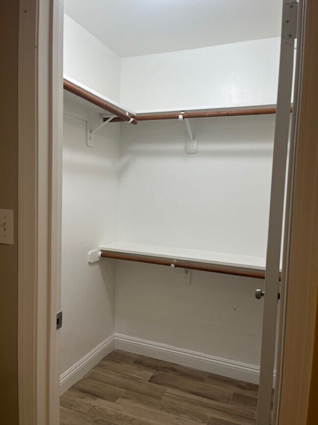 Building Photo - 8820 Winlock St