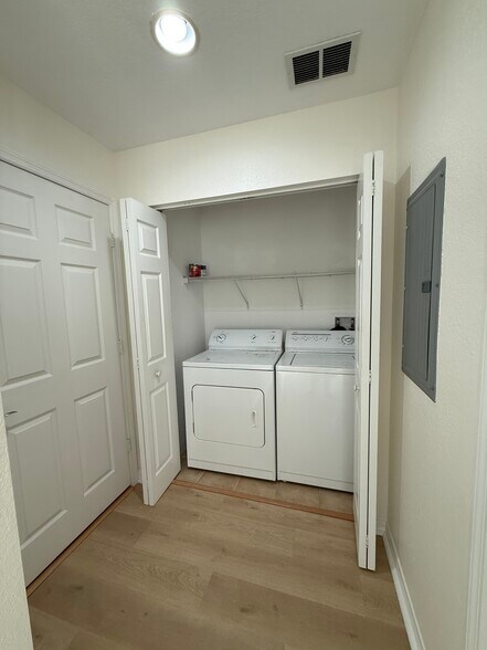 Laundry closet - 1064 N Tamiami Trl