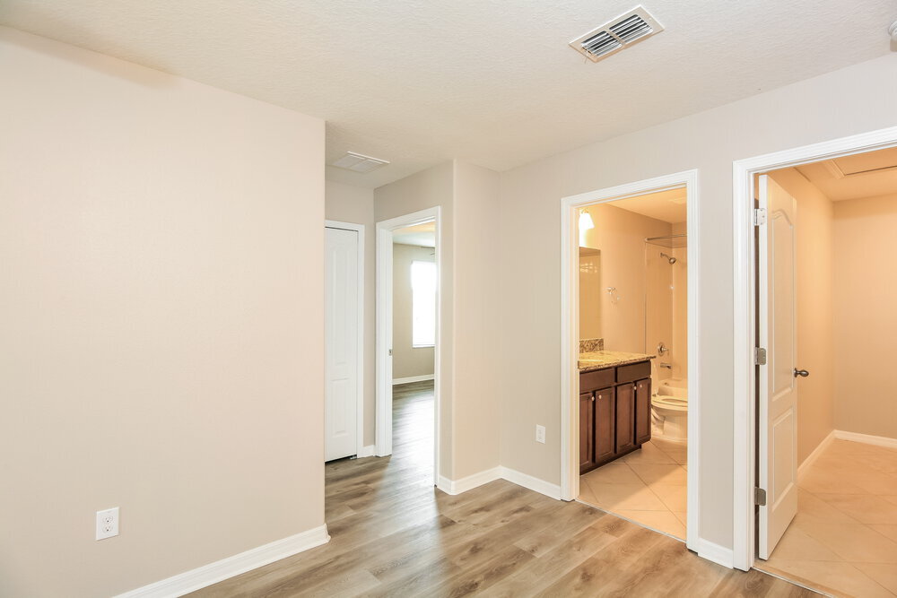 Building Photo - 13833 Reindeer Cir