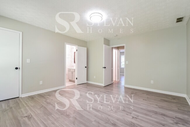 Building Photo - Cozy 3BR Home for You