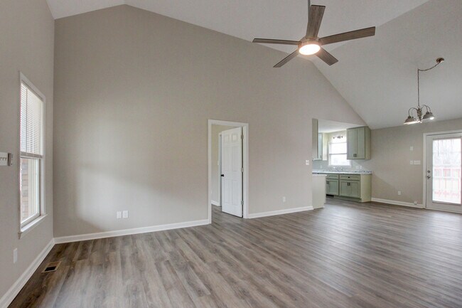 Building Photo - 2481 Clarksville Rd