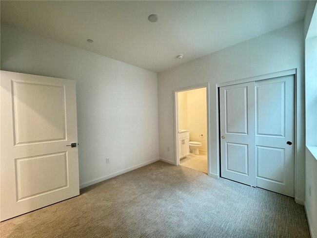 Building Photo - 12772 Lomond Wy