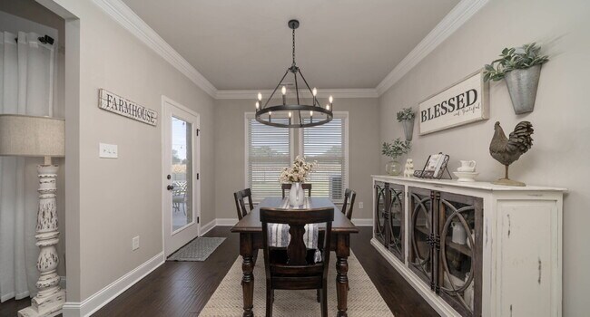 Building Photo - "Exquisite 4-Bedroom Home in Hazel Green with Granite Finishes & Cozy Fireplace!"