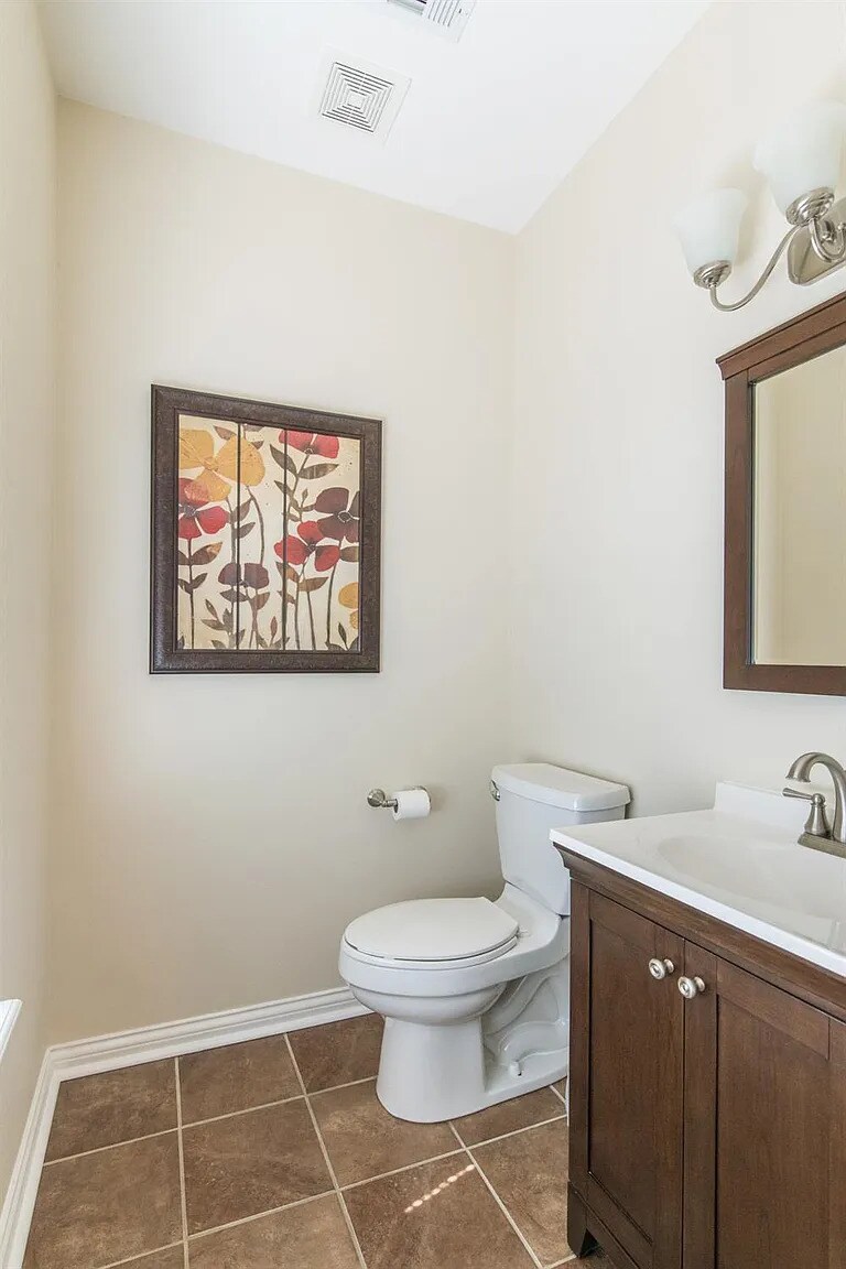 Building Photo - 4616 Landing Dr