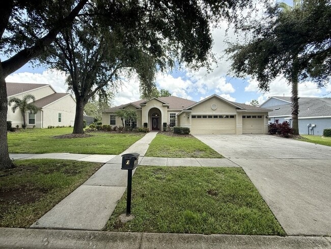 Building Photo - 15224 Kestrelrise Dr
