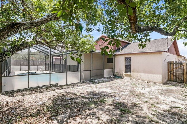 Building Photo - 8505 Luray Dr