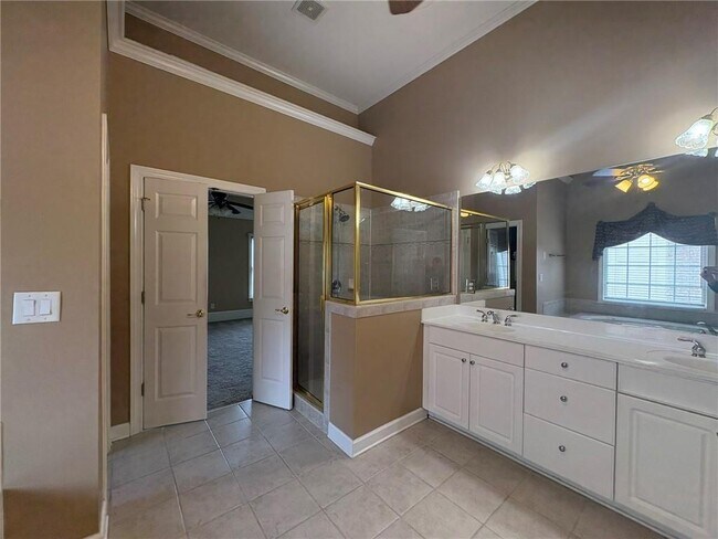 Building Photo - 5930 Abbotts Run Tr