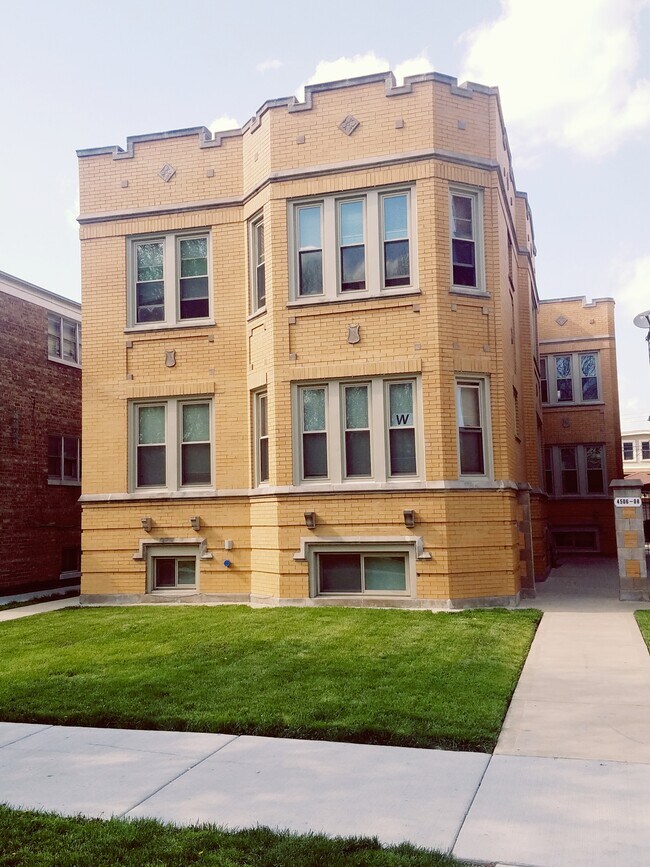 4508 W Wrightwood Ave 4508 W Wrightwood Ave Chicago IL 60639
