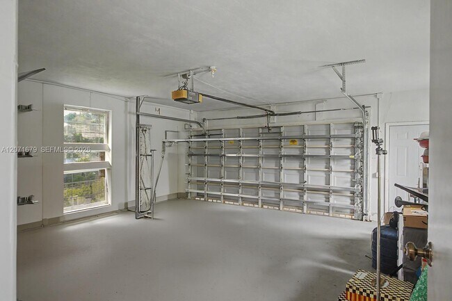 Building Photo - 7100 SW 119th St