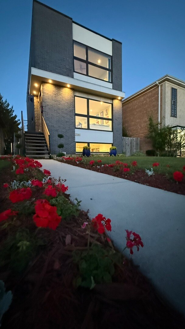 Building Photo - 2731 N 75th Ave