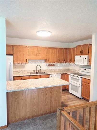 Building Photo - 19 Prairiewood Xing S