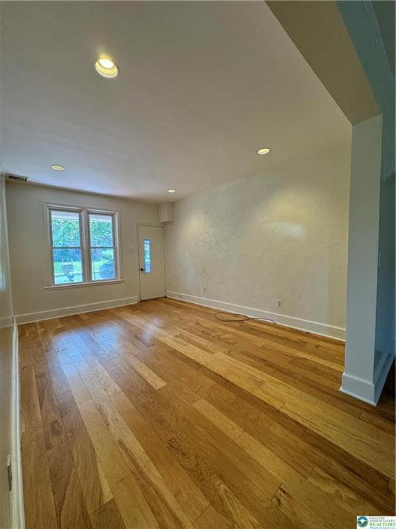 Building Photo - 2243 Walnut St