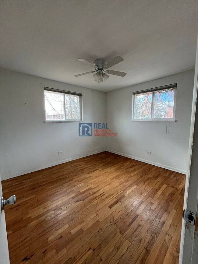 Building Photo - 5345 W 3rd Pl