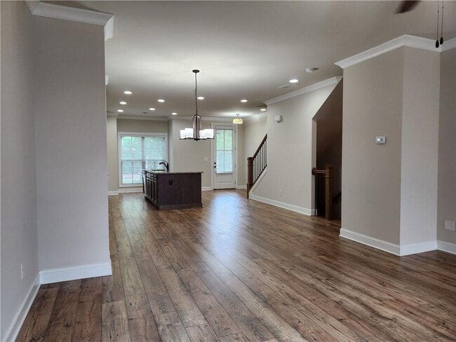 Building Photo - 1323 Faircrest Wy