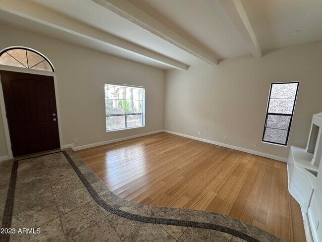 Building Photo - 6745 N 79th Pl