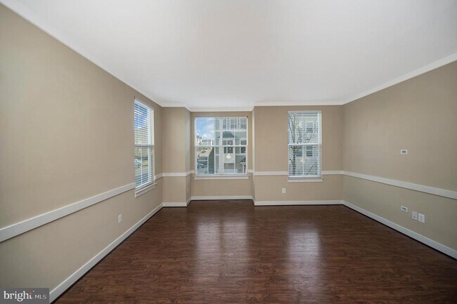 Building Photo - 100 Nestor's Pl