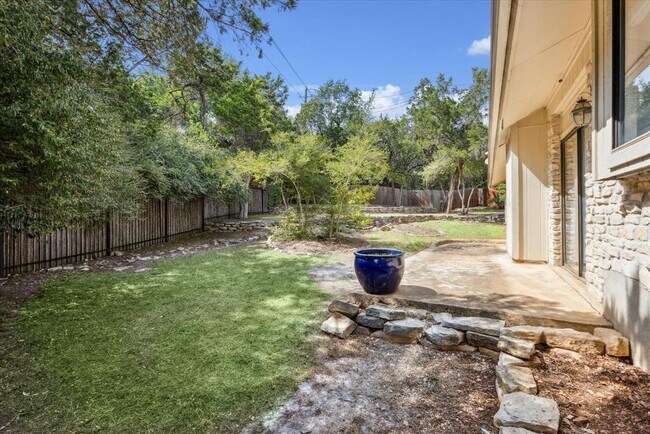 Building Photo - 3609 Peregrine Falcon Dr