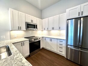 Building Photo - 45 E Central St