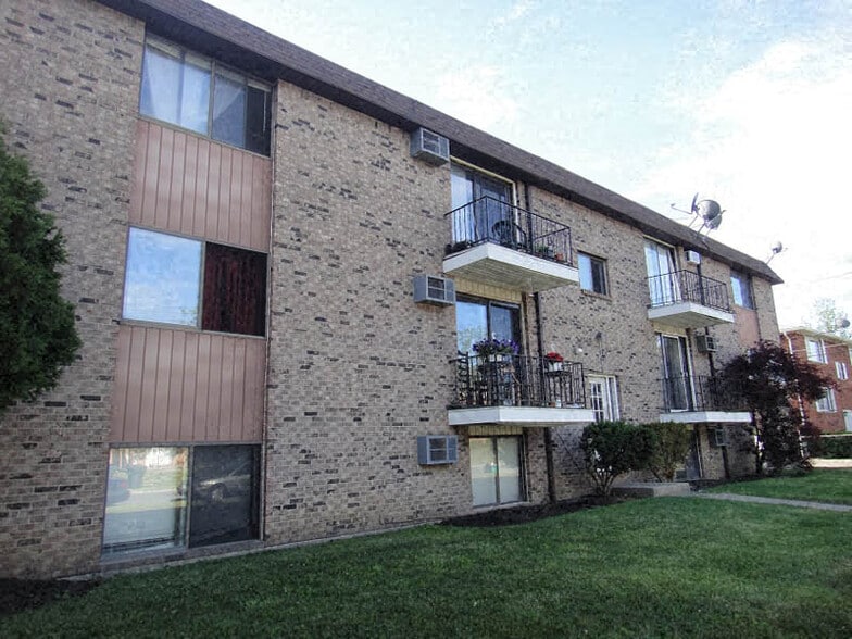 193 Mead Street Apartments 193195 Mead St North Tonawanda NY 14120