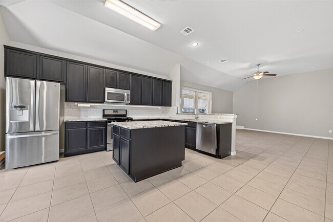 Building Photo - 9718 Justin Ridge Ln