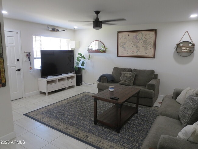 Building Photo - 6212 N 13th Pl