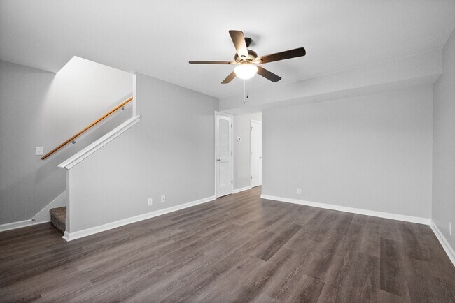 Building Photo - 358 Peabody Dr