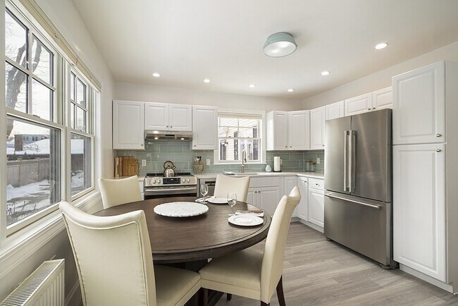 Building Photo - 13 Broadway Ave