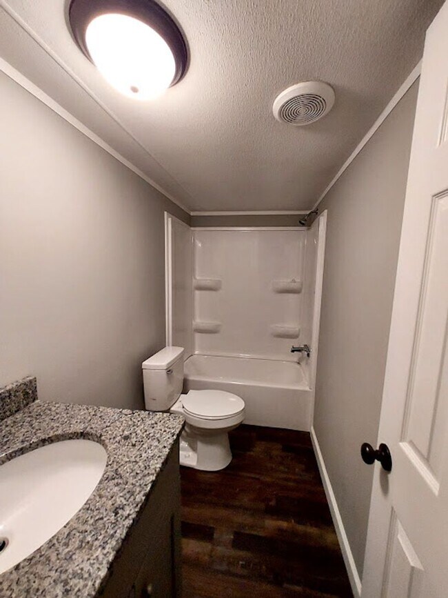 Building Photo - 3 Bedroom Mobile Home in West Pelzer