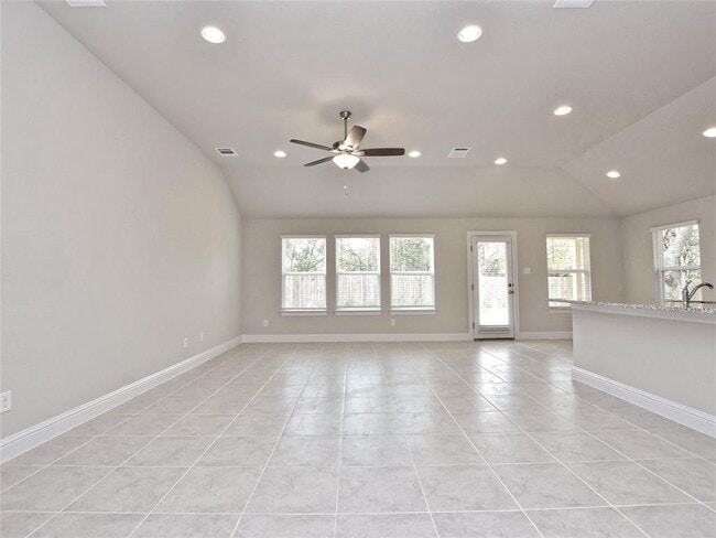 Building Photo - 8116 Bronco Ln