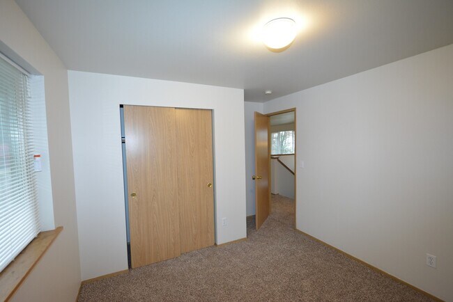 Building Photo - 11212 67th Ave Ct E