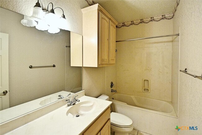 Building Photo - 2725 Diamond Trail