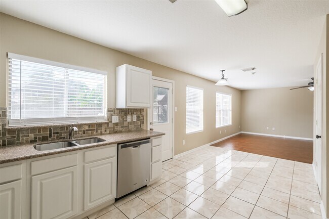 Building Photo - 13223 Gendley Dr